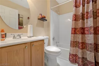 Photo #6: 2289818 Listing