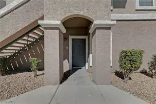 Photo #1: 2289848 Listing