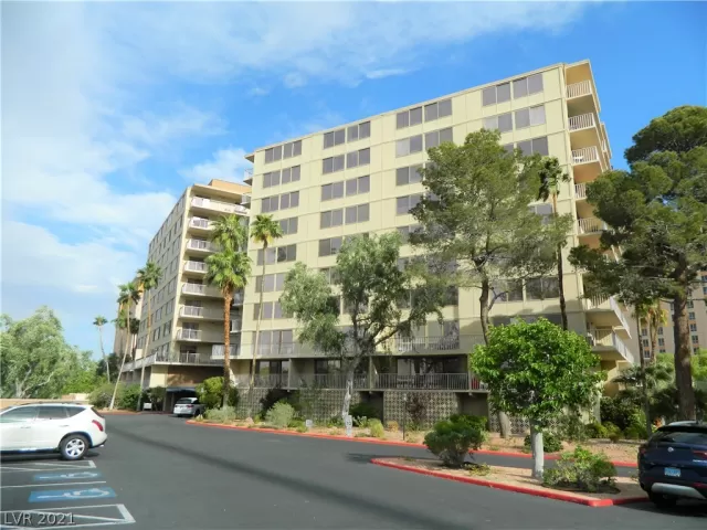 MLS: 2289874 Condo For Sale