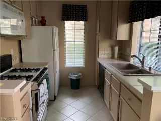 Photo #6: 2289885 Listing 