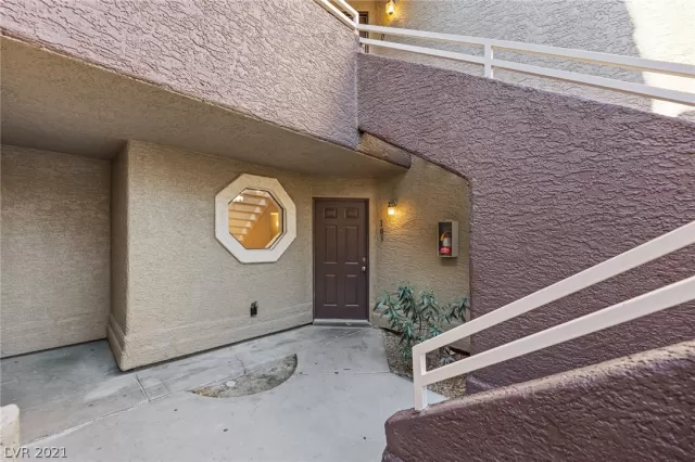 MLS: 2289894 Condo For Sale