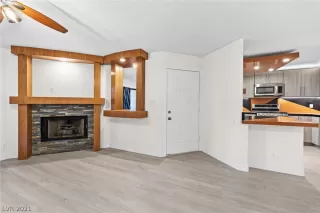 Photo #2: 2289894 Listing