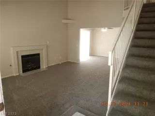 Photo #2: 2289930 Listing 