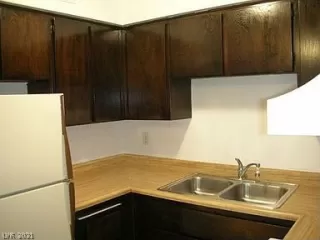 Photo #1: 2289949 Listing