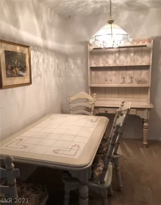 Photo #3: 2289949 Listing