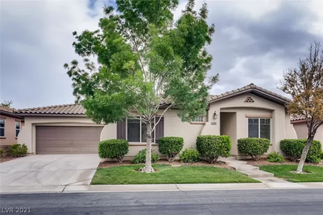 MLS: 2289988 Condo For Sale