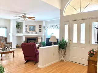 Photo #1: 2290009 Listing 
