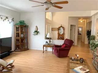 Photo #3: 2290009 Listing 