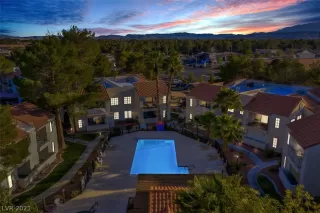 Photo #1: 2290013 Listing