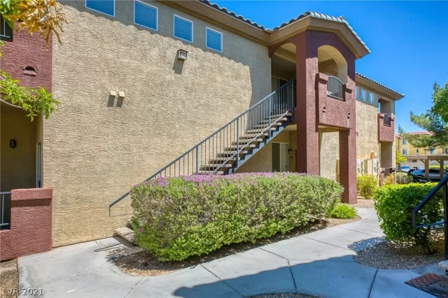 MLS: 2290066 Condo For Sale