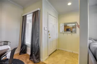 Photo #2: 2290066 Listing 