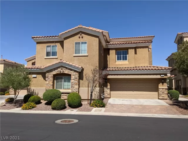 MLS: 2290075 Condo For Sale