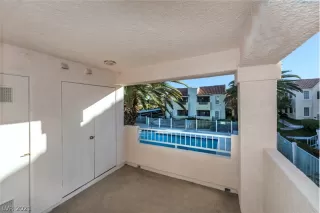 Photo #1: 2290114 Listing 