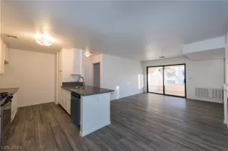 Photo #4: 2290114 Listing 