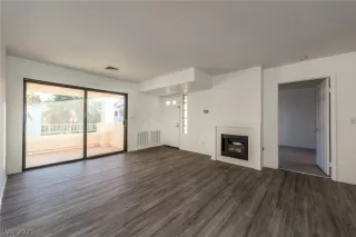 Photo #6: 2290114 Listing 