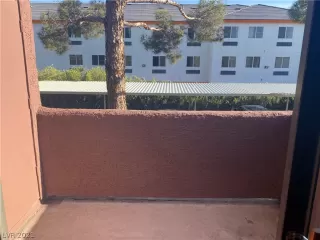 Photo #4: 2290116 Listing 