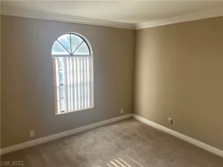 Photo #5: 2290116 Listing 