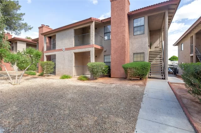 MLS: 2290134 Condo For Sale