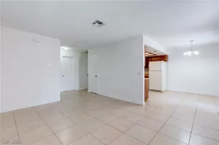 Photo #4: 2290134 Listing 