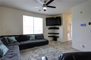 Photo #4: 2290154 Listing 