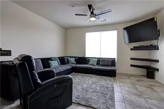 Photo #5: 2290154 Listing 