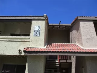 Photo #1: 2290161 Listing 