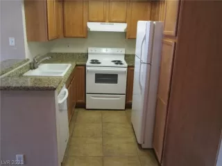 Photo #3: 2290161 Listing 