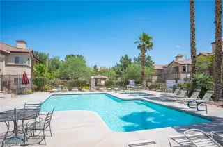 Photo #1: 2290168 Listing