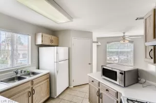 Photo #3: 2290186 Listing 