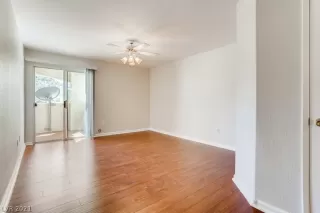 Photo #5: 2290186 Listing 