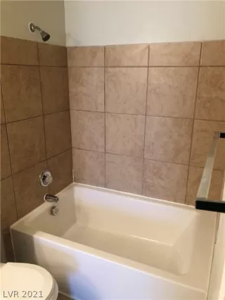 Photo #1: 2290265 Listing 
