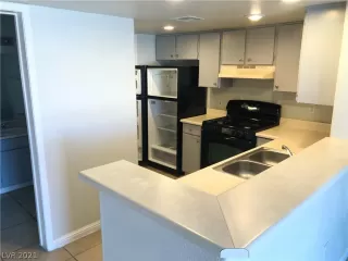 Photo #6: 2290265 Listing 