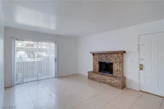 Photo #1: 2290293 Listing 