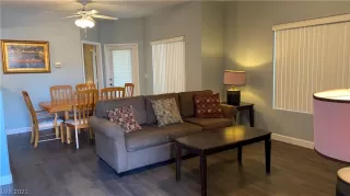 Photo #1: 2290327 Listing