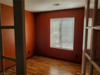 Photo #3: 2290336 Listing 