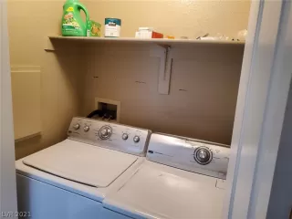 Photo #4: 2290336 Listing 