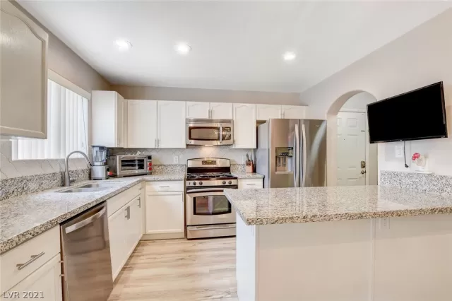 MLS: 2290344 Condo For Sale