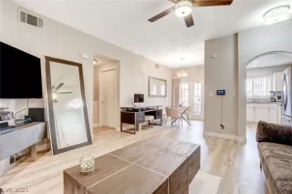 Photo #3: 2290344 Listing 