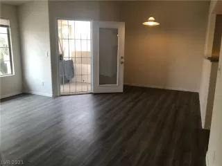 Photo #1: 2290367 Listing