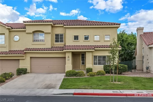 MLS: 2290383 Condo For Sale