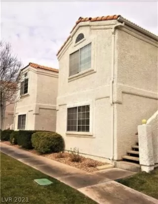 Photo #1: 2290395 Listing