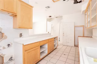 Photo #2: 2290447 Listing 