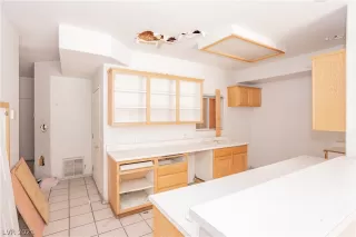 Photo #3: 2290447 Listing 