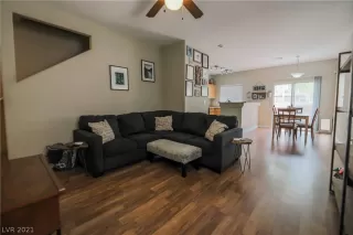 Photo #3: 2290458 Listing 