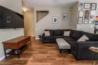 Photo #4: 2290458 Listing 