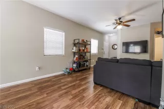 Photo #6: 2290458 Listing 