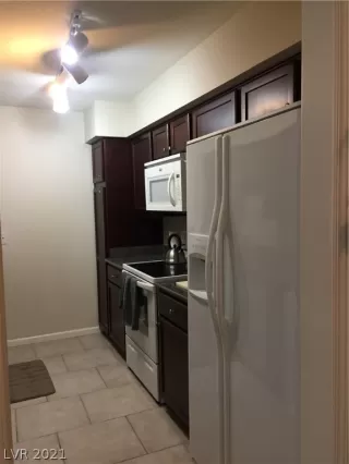 Photo #2: 2290496 Listing 