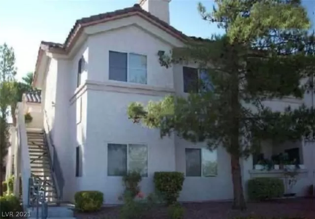 MLS: 2290515 Condo For Sale