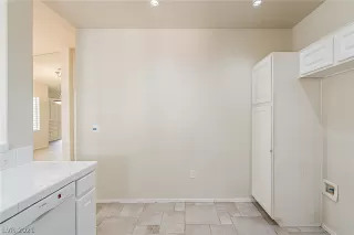 Photo #6: 2290558 Listing 