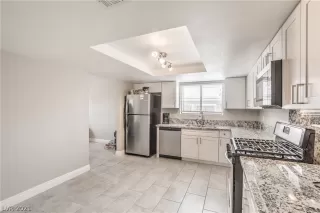 Photo #6: 2290583 Listing 